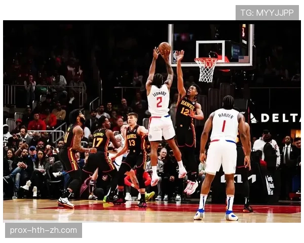 哈登居然又换了新发型，感觉可以直接去拍时尚大片了吧？